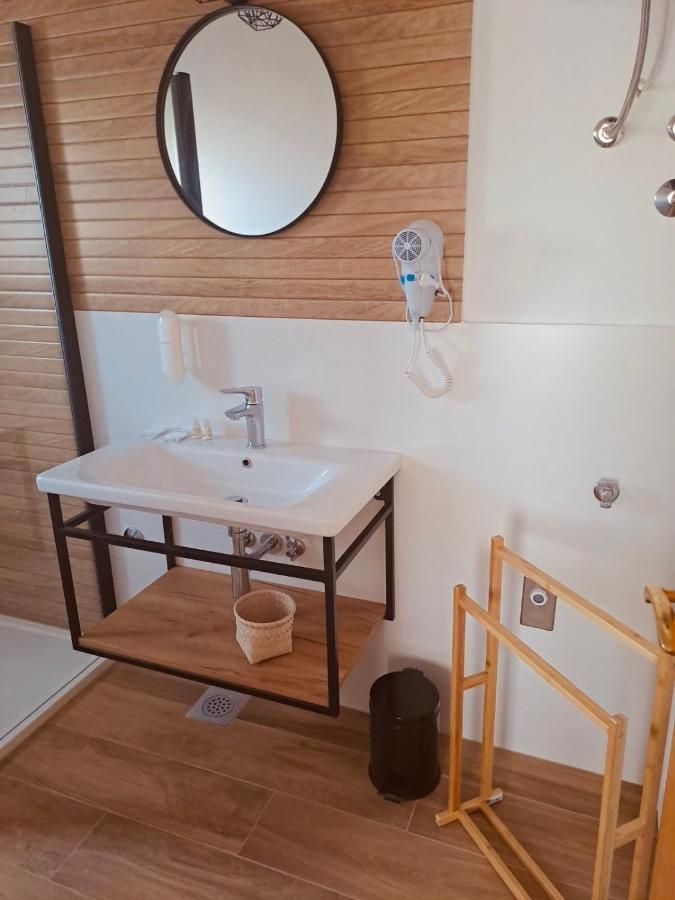 Guests House Dali Hotel Rovinj Eksteriør billede
