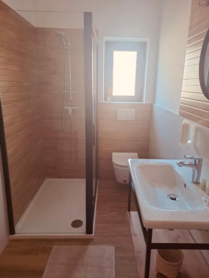 Guests House Dali Hotel Rovinj Eksteriør billede